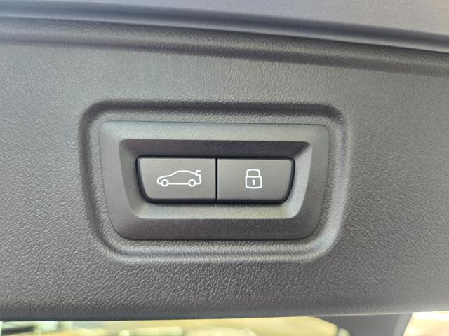 5シリーズ 523d xDriveツーリング Mスポーツ 弊社デモカー 認定中古車 サンルーフ レザー HarmanKardonサラウンド アンビエントライト ヘッドアップディスプレイ 地デジ シートヒーター トップビューカメラ アクティブクルーズ(9枚目)