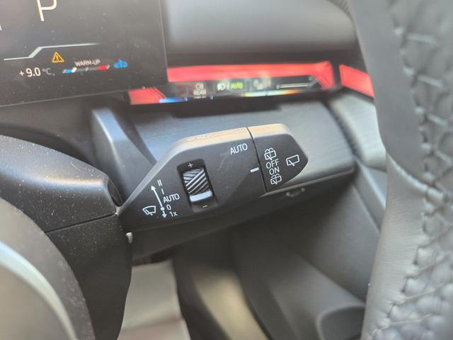 5シリーズ 523d xDriveツーリング Mスポーツ 弊社デモカー 認定中古車 サンルーフ レザー HarmanKardonサラウンド アンビエントライト ヘッドアップディスプレイ 地デジ シートヒーター トップビューカメラ アクティブクルーズ(15枚目)