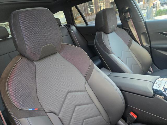 5シリーズ 523d xDriveツーリング Mスポーツ 弊社デモカー 認定中古車 サンルーフ レザー HarmanKardonサラウンド アンビエントライト ヘッドアップディスプレイ 地デジ シートヒーター トップビューカメラ アクティブクルーズ(28枚目)