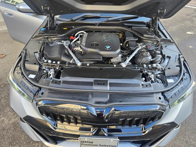 5シリーズ 523d xDriveツーリング Mスポーツ 弊社デモカー 認定中古車 サンルーフ レザー HarmanKardonサラウンド アンビエントライト ヘッドアップディスプレイ 地デジ シートヒーター トップビューカメラ アクティブクルーズ(53枚目)