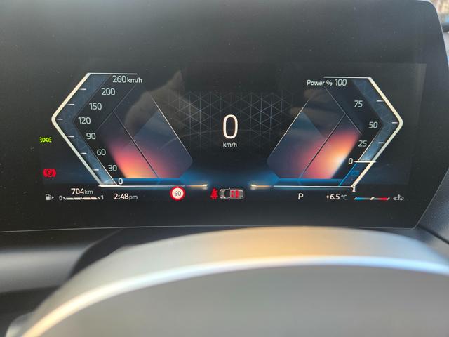 1シリーズ 120 認定中古車 弊社デモカー 電動テールゲート HarmanKardonサラウンド レザー ヘッドアップディスプレイ アンビエントライト トップビューカメラ 車線逸脱警告 Bluetoothオーディオ(7枚目)