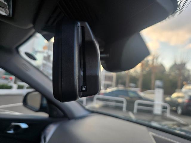 1シリーズ 120 認定中古車 弊社デモカー 電動テールゲート HarmanKardonサラウンド レザー ヘッドアップディスプレイ アンビエントライト トップビューカメラ 車線逸脱警告 Bluetoothオーディオ(21枚目)