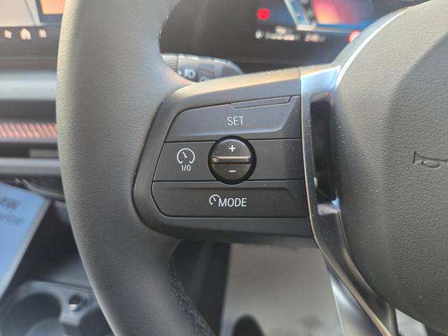 1シリーズ 120 認定中古車 弊社デモカー 電動テールゲート HarmanKardonサラウンド レザー ヘッドアップディスプレイ アンビエントライト トップビューカメラ 車線逸脱警告 Bluetoothオーディオ(33枚目)