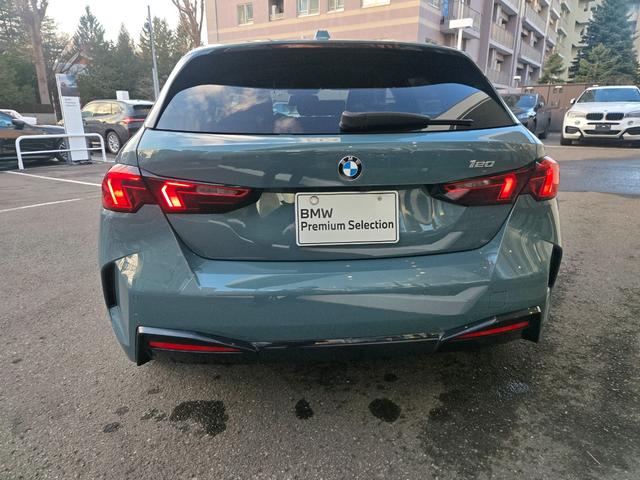 1シリーズ 120 認定中古車 弊社デモカー 電動テールゲート HarmanKardonサラウンド レザー ヘッドアップディスプレイ アンビエントライト トップビューカメラ 車線逸脱警告 Bluetoothオーディオ(42枚目)