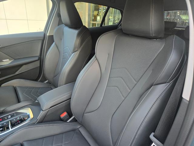 1シリーズ 120 認定中古車 弊社デモカー 電動テールゲート HarmanKardonサラウンド レザー ヘッドアップディスプレイ アンビエントライト トップビューカメラ 車線逸脱警告 Bluetoothオーディオ(58枚目)