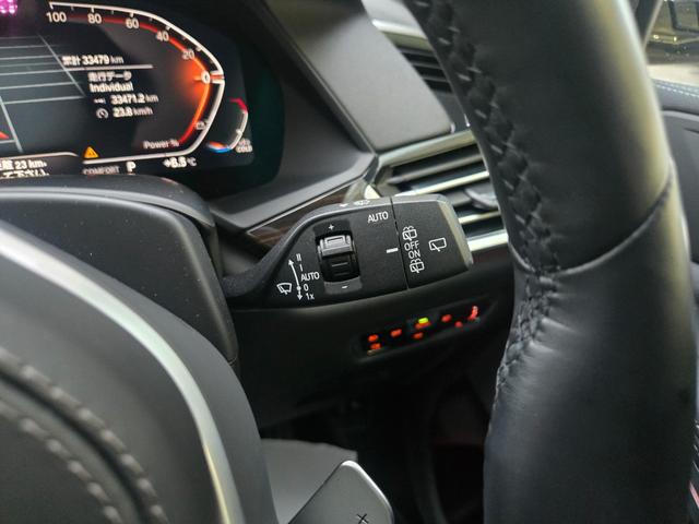 Ｘ５ ｘＤｒｉｖｅ　３５ｄ　認定中古車　サンルーフ　７人乗り　前後シートヒーター　保温保冷カップホルダ　アクティブクルーズコントロール　ヘッドアップディスプレイ　アンビエントライト　レザーシート　地デジ　トップビューカメラ（14枚目）