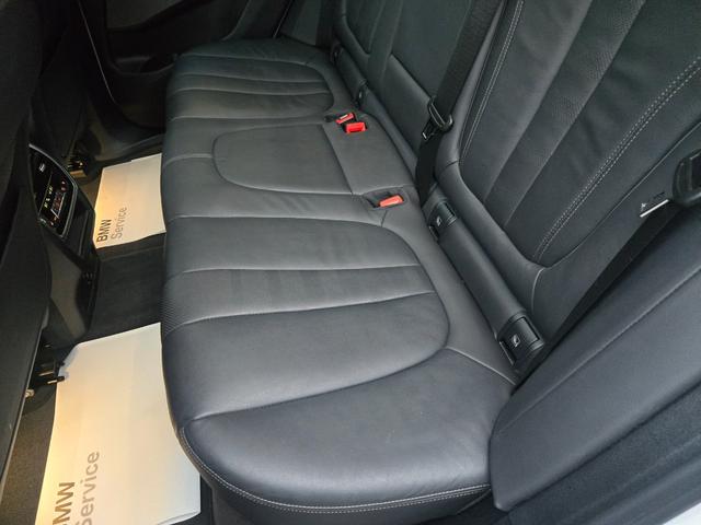 Ｘ５ ｘＤｒｉｖｅ　３５ｄ　認定中古車　サンルーフ　７人乗り　前後シートヒーター　保温保冷カップホルダ　アクティブクルーズコントロール　ヘッドアップディスプレイ　アンビエントライト　レザーシート　地デジ　トップビューカメラ（16枚目）