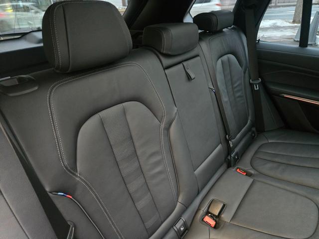 Ｘ５ ｘＤｒｉｖｅ　３５ｄ　認定中古車　サンルーフ　７人乗り　前後シートヒーター　保温保冷カップホルダ　アクティブクルーズコントロール　ヘッドアップディスプレイ　アンビエントライト　レザーシート　地デジ　トップビューカメラ（20枚目）