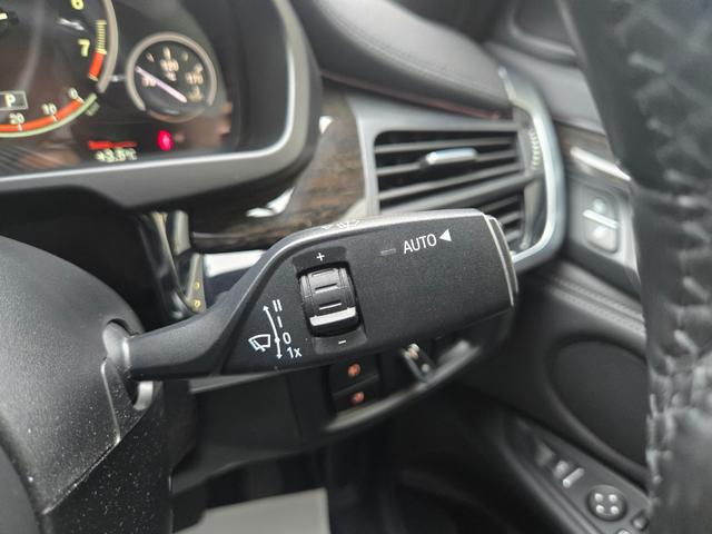 Ｘ６ ｘＤｒｉｖｅ　３５ｉ　Ｍスポーツ　認定中古車　サンルーフ　地デジ　レザーシート　電動シート（運転席メモリ機能付き）　前後シートヒーター　オートライト　オートワイパー　オートホールド　リアビューカメラ　ヘッドアップディスプレイ（4枚目）