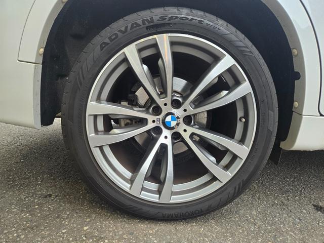Ｘ６ ｘＤｒｉｖｅ　３５ｉ　Ｍスポーツ　認定中古車　サンルーフ　地デジ　レザーシート　電動シート（運転席メモリ機能付き）　前後シートヒーター　オートライト　オートワイパー　オートホールド　リアビューカメラ　ヘッドアップディスプレイ（8枚目）