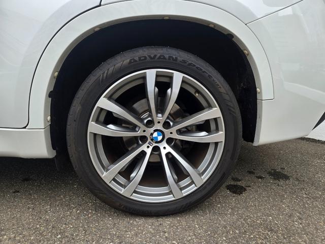 Ｘ６ ｘＤｒｉｖｅ　３５ｉ　Ｍスポーツ　認定中古車　サンルーフ　地デジ　レザーシート　電動シート（運転席メモリ機能付き）　前後シートヒーター　オートライト　オートワイパー　オートホールド　リアビューカメラ　ヘッドアップディスプレイ（12枚目）