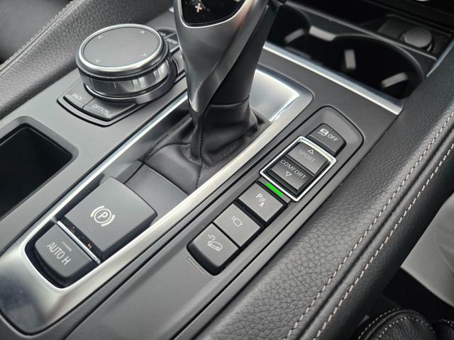 Ｘ６ ｘＤｒｉｖｅ　３５ｉ　Ｍスポーツ　認定中古車　サンルーフ　地デジ　レザーシート　電動シート（運転席メモリ機能付き）　前後シートヒーター　オートライト　オートワイパー　オートホールド　リアビューカメラ　ヘッドアップディスプレイ（25枚目）