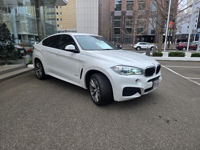 Ｘ６ ｘＤｒｉｖｅ　３５ｉ　Ｍスポーツ　認定中古車　サンルーフ　地デジ　レザーシート　電動シート（運転席メモリ機能付き）　前後シートヒーター　オートライト　オートワイパー　オートホールド　リアビューカメラ　ヘッドアップディスプレイ（33枚目）