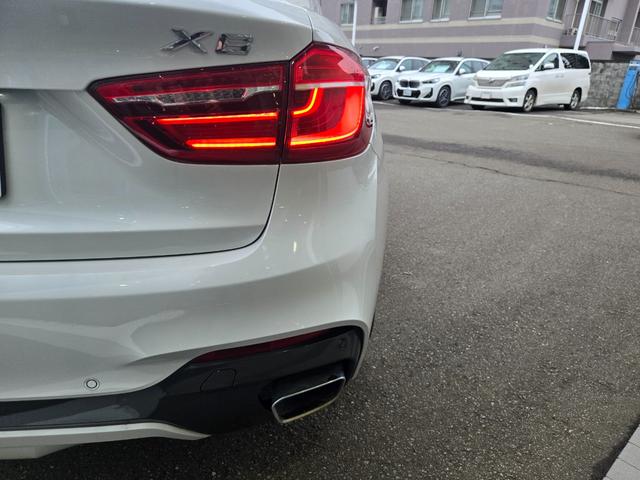 Ｘ６ ｘＤｒｉｖｅ　３５ｉ　Ｍスポーツ　認定中古車　サンルーフ　地デジ　レザーシート　電動シート（運転席メモリ機能付き）　前後シートヒーター　オートライト　オートワイパー　オートホールド　リアビューカメラ　ヘッドアップディスプレイ（35枚目）