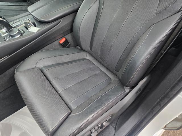 Ｘ６ ｘＤｒｉｖｅ　３５ｉ　Ｍスポーツ　認定中古車　サンルーフ　地デジ　レザーシート　電動シート（運転席メモリ機能付き）　前後シートヒーター　オートライト　オートワイパー　オートホールド　リアビューカメラ　ヘッドアップディスプレイ（54枚目）