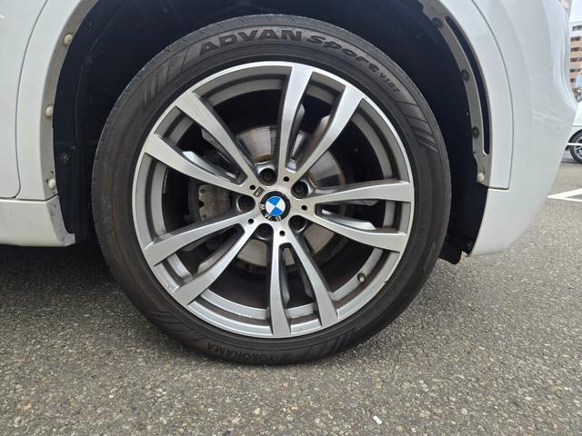 Ｘ６ ｘＤｒｉｖｅ　３５ｉ　Ｍスポーツ　認定中古車　サンルーフ　地デジ　レザーシート　電動シート（運転席メモリ機能付き）　前後シートヒーター　オートライト　オートワイパー　オートホールド　リアビューカメラ　ヘッドアップディスプレイ（60枚目）