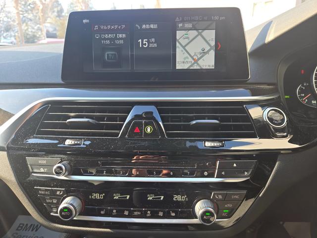 �P�O�O���ړ_���Ə������i�����F�_���E�����́A�h�C�c�{�ЂƓ��l�̋���E�P�����󂯂���僁�J�j�b�N���A�P�O�O���ڂɂ��y�ԉӏ���O��I�Ɍ������`�F�b�N�B