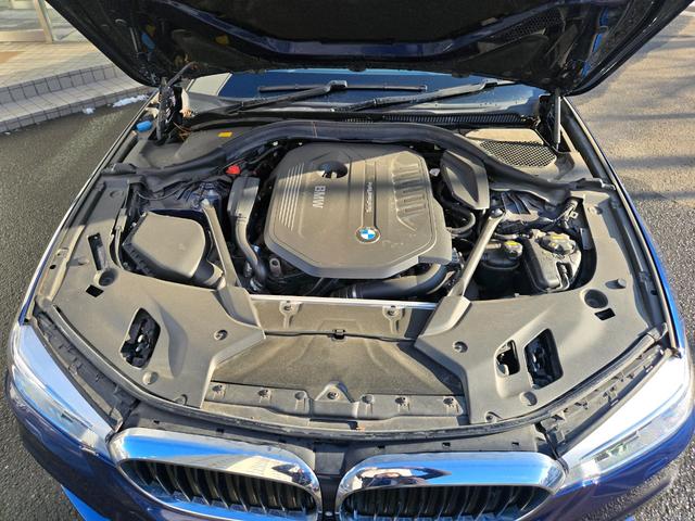 �P�O�O���ړ_���Ə������i�����F�_���E�����́A�h�C�c�{�ЂƓ��l�̋���E�P�����󂯂���僁�J�j�b�N���A�P�O�O���ڂɂ��y�ԉӏ���O��I�Ɍ������`�F�b�N�B