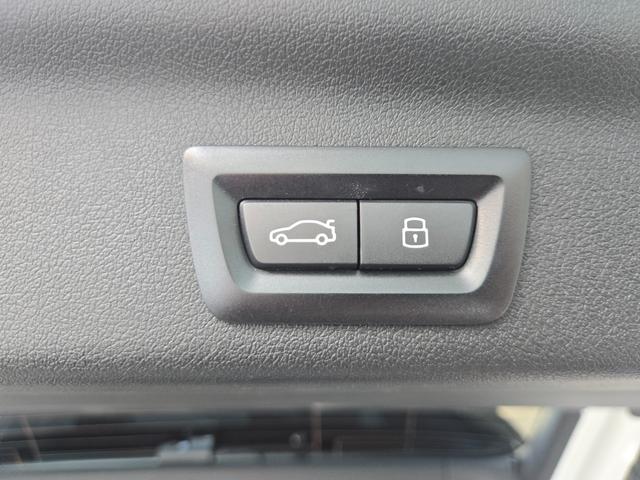 Ｘ１ ｘＤｒｉｖｅ　２０ｄ　Ｍスポーツ　認定中古車　サンルーフ　シートヒーター　電動テールゲート　アクティブクルーズコントロール　電動シート　トップビューカメラ　Ｂｌｕｅｔｏｏｔｈオーディオ　オートライト　オートワイパー（2枚目）