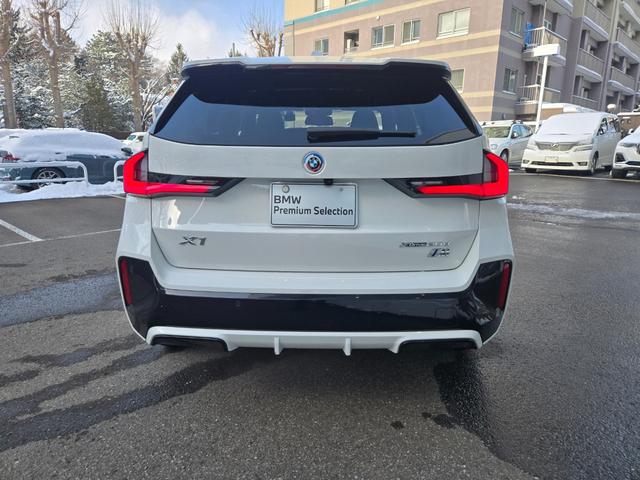 Ｘ１ ｘＤｒｉｖｅ　２０ｄ　Ｍスポーツ　認定中古車　サンルーフ　シートヒーター　電動テールゲート　アクティブクルーズコントロール　電動シート　トップビューカメラ　Ｂｌｕｅｔｏｏｔｈオーディオ　オートライト　オートワイパー（13枚目）