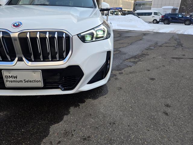 Ｘ１ ｘＤｒｉｖｅ　２０ｄ　Ｍスポーツ　認定中古車　サンルーフ　シートヒーター　電動テールゲート　アクティブクルーズコントロール　電動シート　トップビューカメラ　Ｂｌｕｅｔｏｏｔｈオーディオ　オートライト　オートワイパー（23枚目）