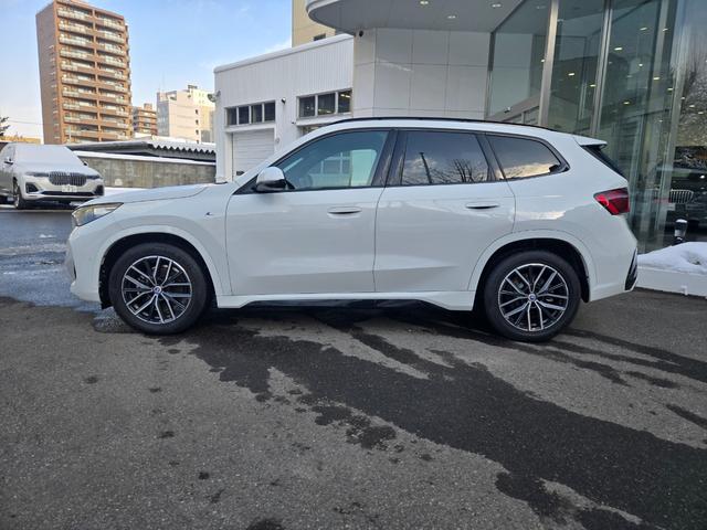 Ｘ１ ｘＤｒｉｖｅ　２０ｄ　Ｍスポーツ　認定中古車　サンルーフ　シートヒーター　電動テールゲート　アクティブクルーズコントロール　電動シート　トップビューカメラ　Ｂｌｕｅｔｏｏｔｈオーディオ　オートライト　オートワイパー（48枚目）