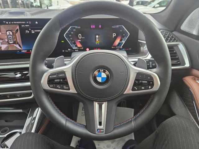 Ｘ７ Ｍ６０ｉ　ｘＤｒｉｖｅ　認定中古車　７人乗り　サンルーフ　ソフトクローズドア　保温保冷カップホルダ　マッサージシート　ヘッドアップディスプレイ　地デジ　オートホールド　トップビューカメラ　アンビエントライト（12枚目）
