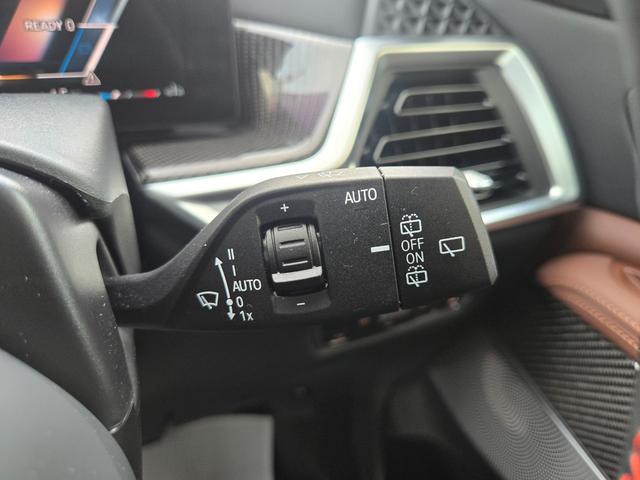 Ｘ７ Ｍ６０ｉ　ｘＤｒｉｖｅ　認定中古車　７人乗り　サンルーフ　ソフトクローズドア　保温保冷カップホルダ　マッサージシート　ヘッドアップディスプレイ　地デジ　オートホールド　トップビューカメラ　アンビエントライト（25枚目）