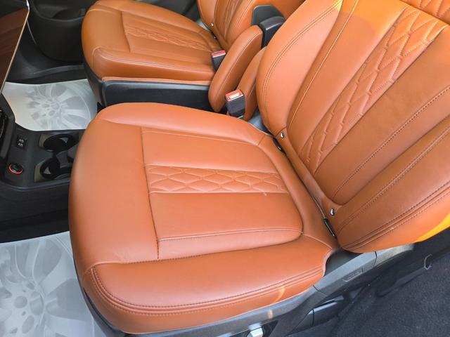 �P�O�O���ړ_���Ə������i�����F�_���E�����́A�h�C�c�{�ЂƓ��l�̋���E�P�����󂯂���僁�J�j�b�N���A�P�O�O���ڂɂ��y�ԉӏ���O��I�Ɍ������`�F�b�N�B