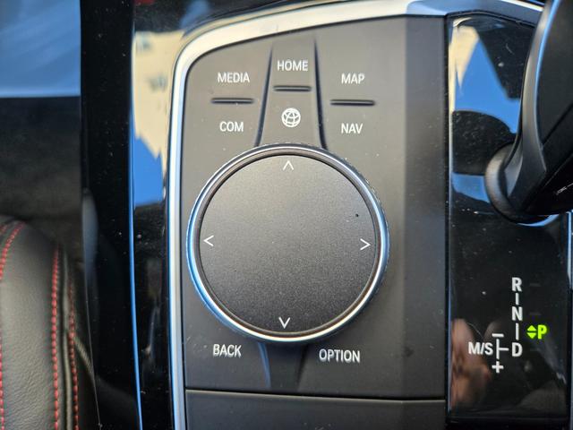 �P�O�O���ړ_���Ə������i�����F�_���E�����́A�h�C�c�{�ЂƓ��l�̋���E�P�����󂯂���僁�J�j�b�N���A�P�O�O���ڂɂ��y�ԉӏ���O��I�Ɍ������`�F�b�N�B