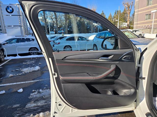 �w�a�l�v�@�o�������������@�r�����������������@�D�y�x�̍݌Ɏԗ����������������A���ɂ��肪�Ƃ��������܂���a�l�v�́w�F�蒆�Îԁx�͂��C�����������B�펞��R�O��̐������ꂽ�a�l�v����葵���Ă���܂��B