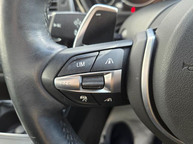 ３シリーズ ３２０ｉ　ｘＤｒｉｖｅ　Ｍスポーツ　認定中古車　シートヒーター　電動シート　ＥＴＣ内蔵ルームミラー　アイドリングストップ　リアビューカメラ　オートライト　オートワイパー　クルーズコントロール　ＬＥＤヘッドライト（6枚目）