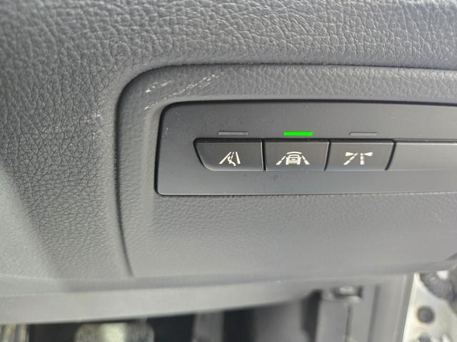 ３シリーズ ３２０ｉ　ｘＤｒｉｖｅ　Ｍスポーツ　認定中古車　シートヒーター　電動シート　ＥＴＣ内蔵ルームミラー　アイドリングストップ　リアビューカメラ　オートライト　オートワイパー　クルーズコントロール　ＬＥＤヘッドライト（13枚目）