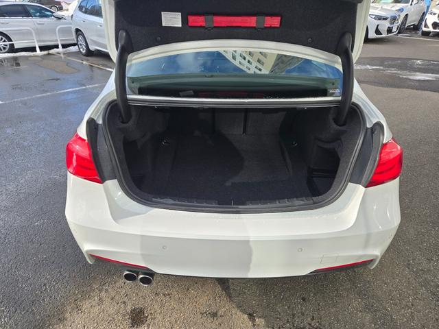 ３シリーズ ３２０ｉ　ｘＤｒｉｖｅ　Ｍスポーツ　認定中古車　シートヒーター　電動シート　ＥＴＣ内蔵ルームミラー　アイドリングストップ　リアビューカメラ　オートライト　オートワイパー　クルーズコントロール　ＬＥＤヘッドライト（51枚目）