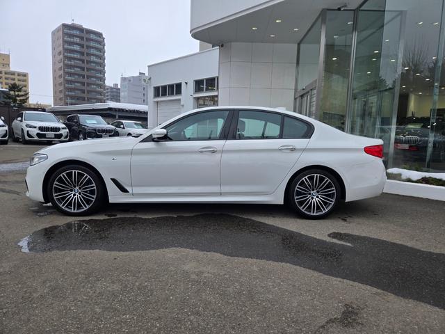 �P�O�O���ړ_���Ə������i�����F�_���E�����́A�h�C�c�{�ЂƓ��l�̋���E�P�����󂯂���僁�J�j�b�N���A�P�O�O���ڂɂ��y�ԉӏ���O��I�Ɍ������`�F�b�N�B