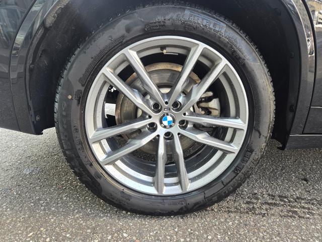 �w�a�l�v�@�o�������������@�r�����������������@�D�y�x�̍݌Ɏԗ����������������A���ɂ��肪�Ƃ��������܂���a�l�v�́w�F�蒆�Îԁx�͂��C�����������B�펞��R�O��̐������ꂽ�a�l�v����葵���Ă���܂��B