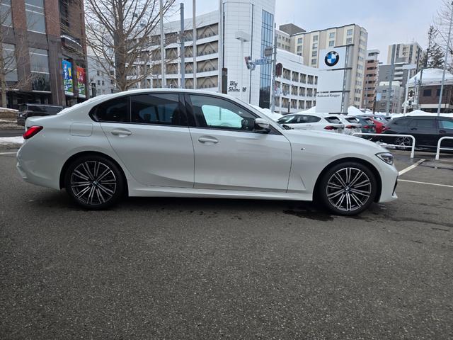 ３シリーズ ３２０ｄ　ｘＤｒｉｖｅ　Ｍスポーツ　認定中古車　地デジ　ＨａｒｍａｎＫａｒｄｏｎサラウンド　トップビューカメラ　オートホールド　電動シート　レザーシート　アクティブクルーズコントロール　ＨＤＤナビ　オートワイパー　アンビエントライト（43枚目）