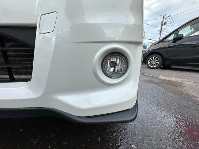 ステラ カスタムＲリミテッド　４ＷＤ　エコアイドル　プッシュスタート　アルミホイール　スマートキー（21枚目）