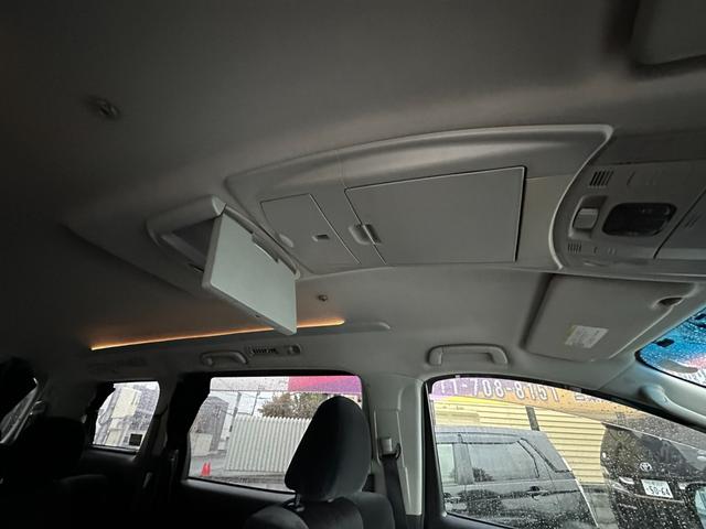 ヴェルファイア ２．４Ｚ　４ＷＤＨＤＤナビ　Ｂｌｕｅｔｏｏｔｈ　地デジ　両側パワースライドドア　フリップダウンモンター　プッシュスタート　横滑り防止装置　コーナーセンサー　ＥＴＣ　　社外アルミホイール夏　バックモニター（19枚目）