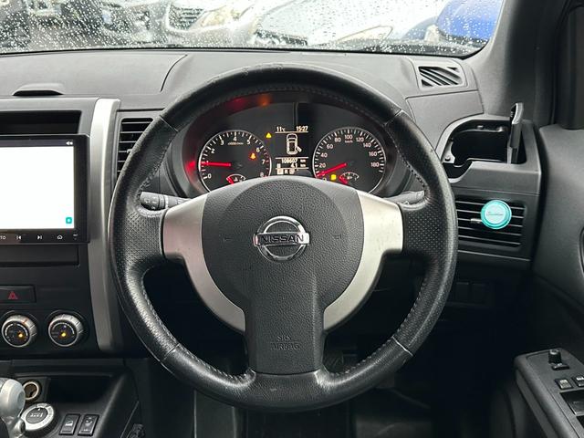 エクストレイル ２０Ｘ　４ＷＤ　社外ディスプレイオーディオ　前後シートヒーター　４ＷＤ切り替スイッチ　　横滑り防止装置　ＥＴＣ　ヒルディセントコントロール　社外アルミホイール夏（19枚目）