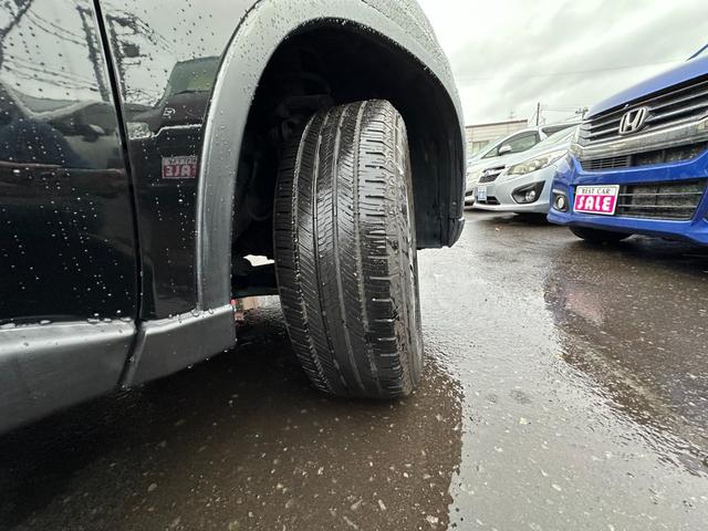 エクストレイル ２０Ｘ　４ＷＤ　社外ディスプレイオーディオ　前後シートヒーター　４ＷＤ切り替スイッチ　　横滑り防止装置　ＥＴＣ　ヒルディセントコントロール　社外アルミホイール夏（23枚目）