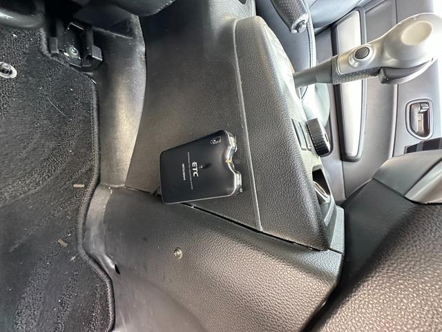 エクストレイル 20S 4WD 社外CD/MDオーディオ 横滑り防止装置 ETC 4WD切り替スイッチ ヒルディセントコントロール 社外アルミホイール夏 社外アルミホイール冬(13枚目)