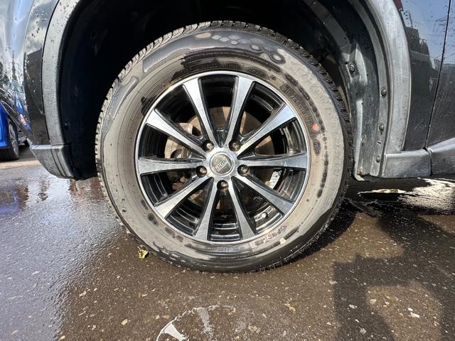 エクストレイル 20S 4WD 社外CD/MDオーディオ 横滑り防止装置 ETC 4WD切り替スイッチ ヒルディセントコントロール 社外アルミホイール夏 社外アルミホイール冬(22枚目)