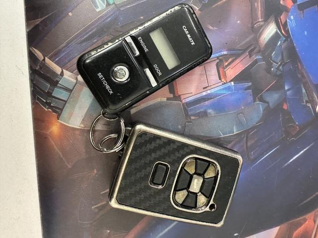 ヴェルファイア ２．４Ｚ　プラチナセレクションＩＩ　タイプゴールド　４ＷＤ寒冷地仕様　両側パワースライドドア　ＡＬＰＩＮＥフリップダウンモニター　ナビ　地デジ　ビルトインＥＴＣ　コーナーセンサー　横滑り防止装置　パワーバックドア　社外アルミホイール夏　バックモニター（31枚目）