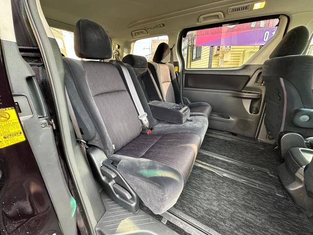 ヴェルファイア ２．４Ｚ　片側パワースライドドア　寒冷地仕様　地デジ　Ｂｌｕｅｔｏｏｔｈ　プッシュスタート　ＥＴＣ　純正アルイホイール　社外アルミホイール冬　バックモニター　横滑り防止装置　コーナセンサー　インテリキー（18枚目）