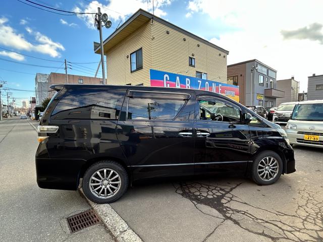 ヴェルファイア ２．４Ｚ　４ＷＤ　両側パワースライドドア　ナビ　横滑り防止装置　コーナーセンサー　ビルトインＥＴＣ　社外１７インチアルミホイール冬　　バックモニター　プッシュスタート（5枚目）