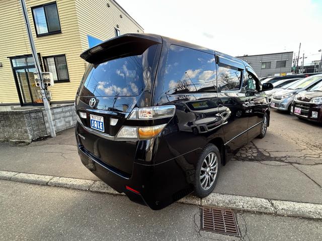 ヴェルファイア ２．４Ｚ　４ＷＤ　両側パワースライドドア　ナビ　横滑り防止装置　コーナーセンサー　ビルトインＥＴＣ　社外１７インチアルミホイール冬　　バックモニター　プッシュスタート（7枚目）