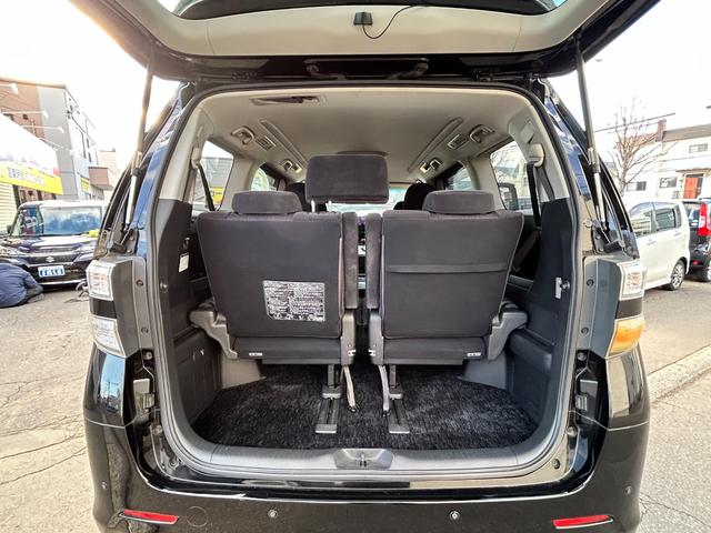 ヴェルファイア ２．４Ｚ　４ＷＤ　両側パワースライドドア　ナビ　横滑り防止装置　コーナーセンサー　ビルトインＥＴＣ　社外１７インチアルミホイール冬　　バックモニター　プッシュスタート（14枚目）