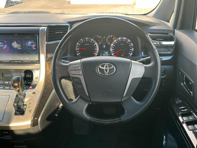 ヴェルファイア 2.4Z プラチナセレクションII タイプゴールド 4WD 両側パワースライドドア Bluetooth ALPINEフリップダウンモニター イクリプスナビ パワーバックドア ETC 社外アルミホイール冬 バックカメラ 横滑り防止装置 コーナセンサー(16枚目)