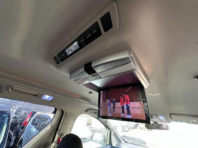 ヴェルファイア 2.4Z プラチナセレクションII タイプゴールド 4WD 両側パワースライドドア Bluetooth ALPINEフリップダウンモニター イクリプスナビ パワーバックドア ETC 社外アルミホイール冬 バックカメラ 横滑り防止装置 コーナセンサー(21枚目)